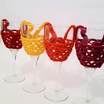 Wine glass lanyard