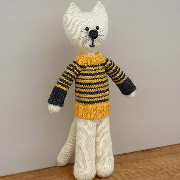 Knitty Kitty  Cat in Sweater