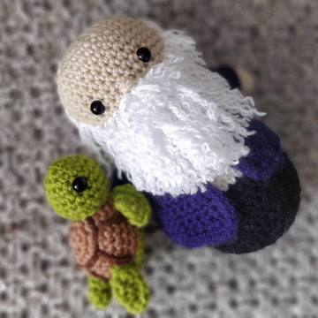 Charles Darwin crochet Amigurumi