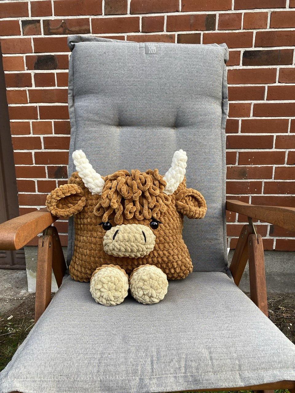 Pillow Highland Cow