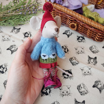 Sheep cardigan for Big Sister Maileg Mouse
