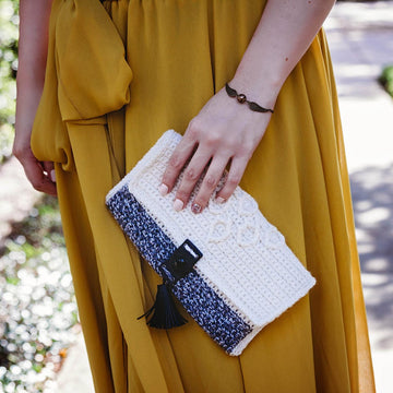 Hygge Infinity Clutch