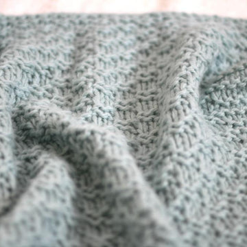 Dahlia Knit Blanket - Super Chunky