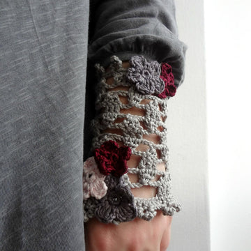 Lace Wrist Warmers