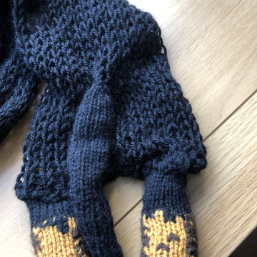 Dachshund Scarf Knitting Pattern Bella