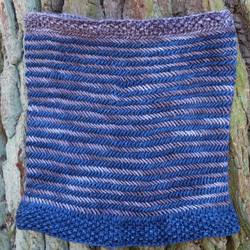 Striped herringbone cowl