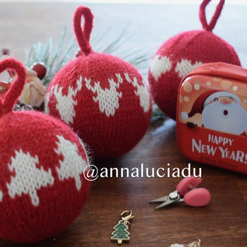 Knit Christmas ornaments