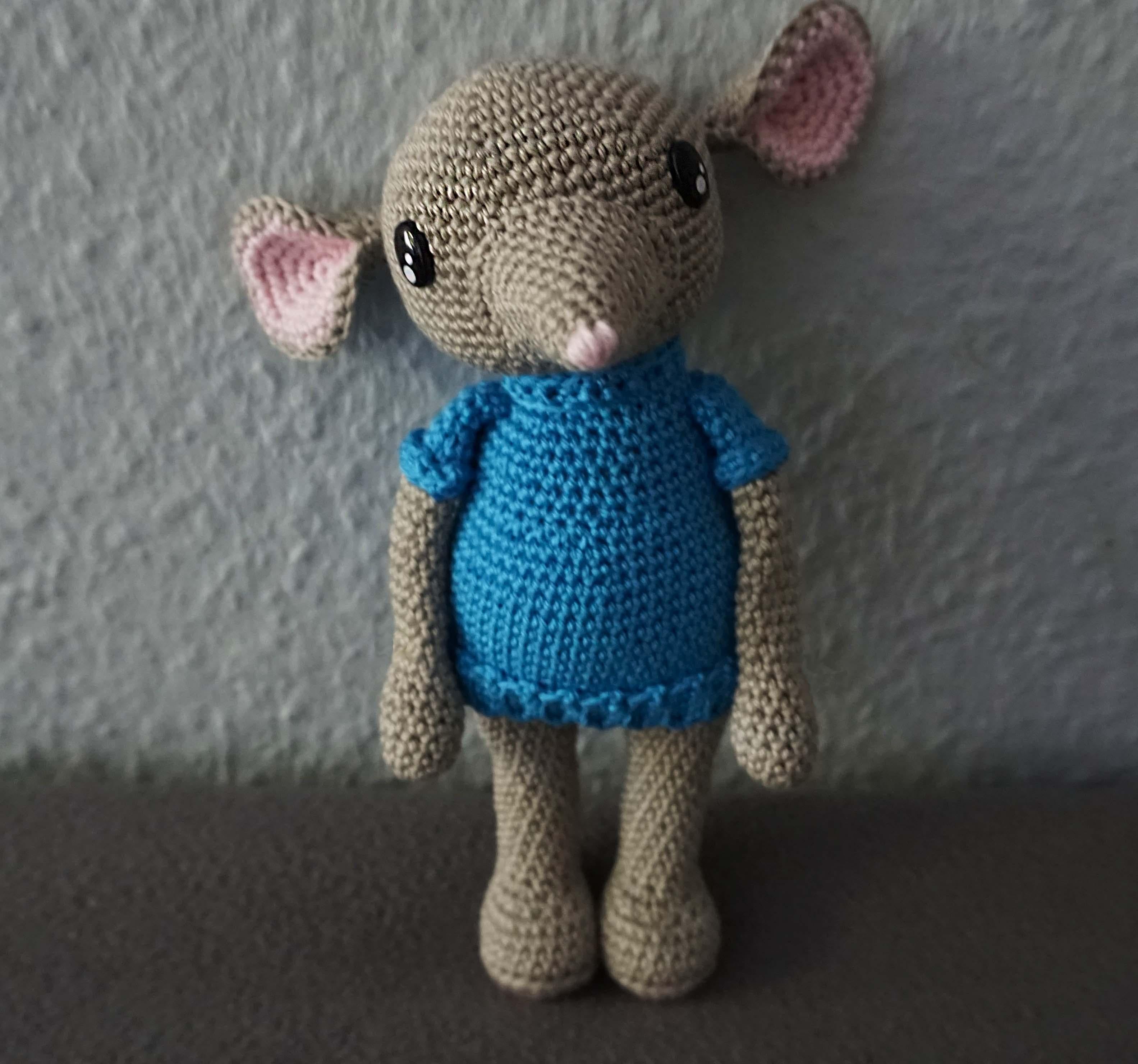 Crochet Pattern for the Mouse Mauzi!