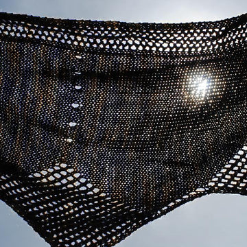Crocodilian Shawlette