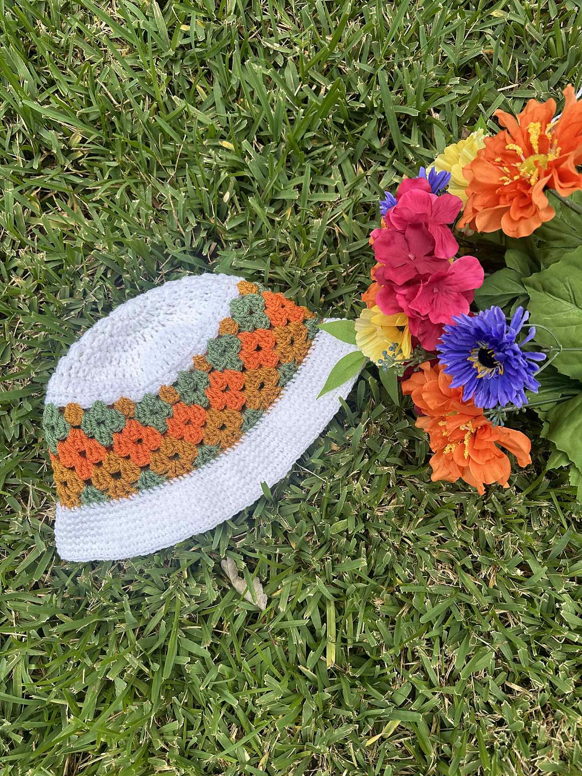 Granny Diamond Bucket Hat