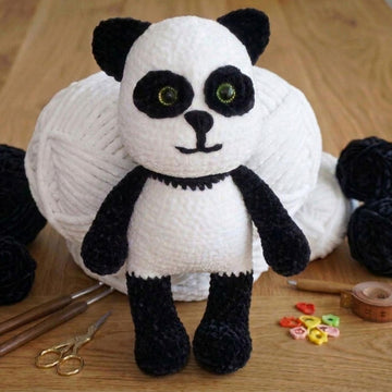 Häkelanleitung für den niedlichen Panda Kuma