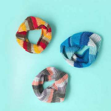 "The Essential Knitted Cowl" - Free Cowl Knitting Pattern in Paintbox Yarns Chunky Pots
