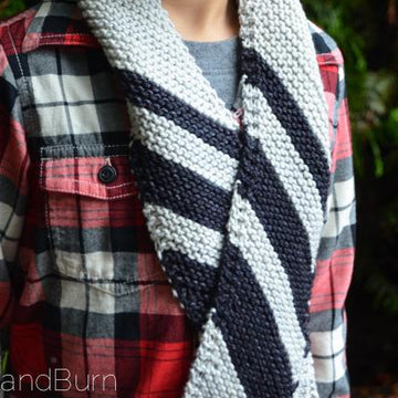Side Stripe Scarf