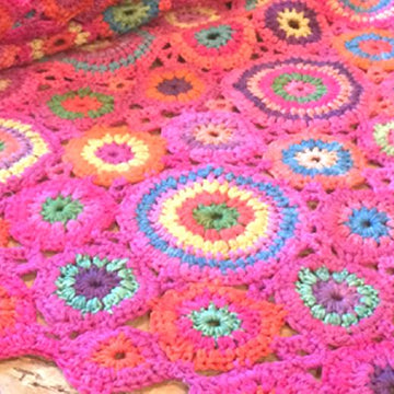 Kissing Circles Crochet Blanket