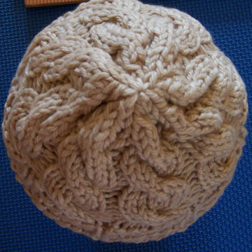Malcolum's Cluthar (cozy blanket), cap and toy cube