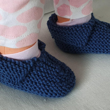 Cynthia - 8ply baby shoes or slippers