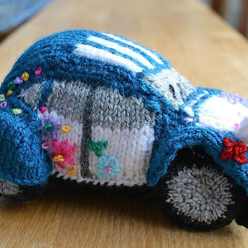 Henrietta 2CV