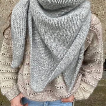 Ruke shoulder scarf