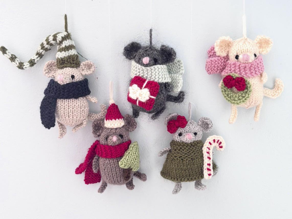 Mouse Christmas Ornament Knit Pattern