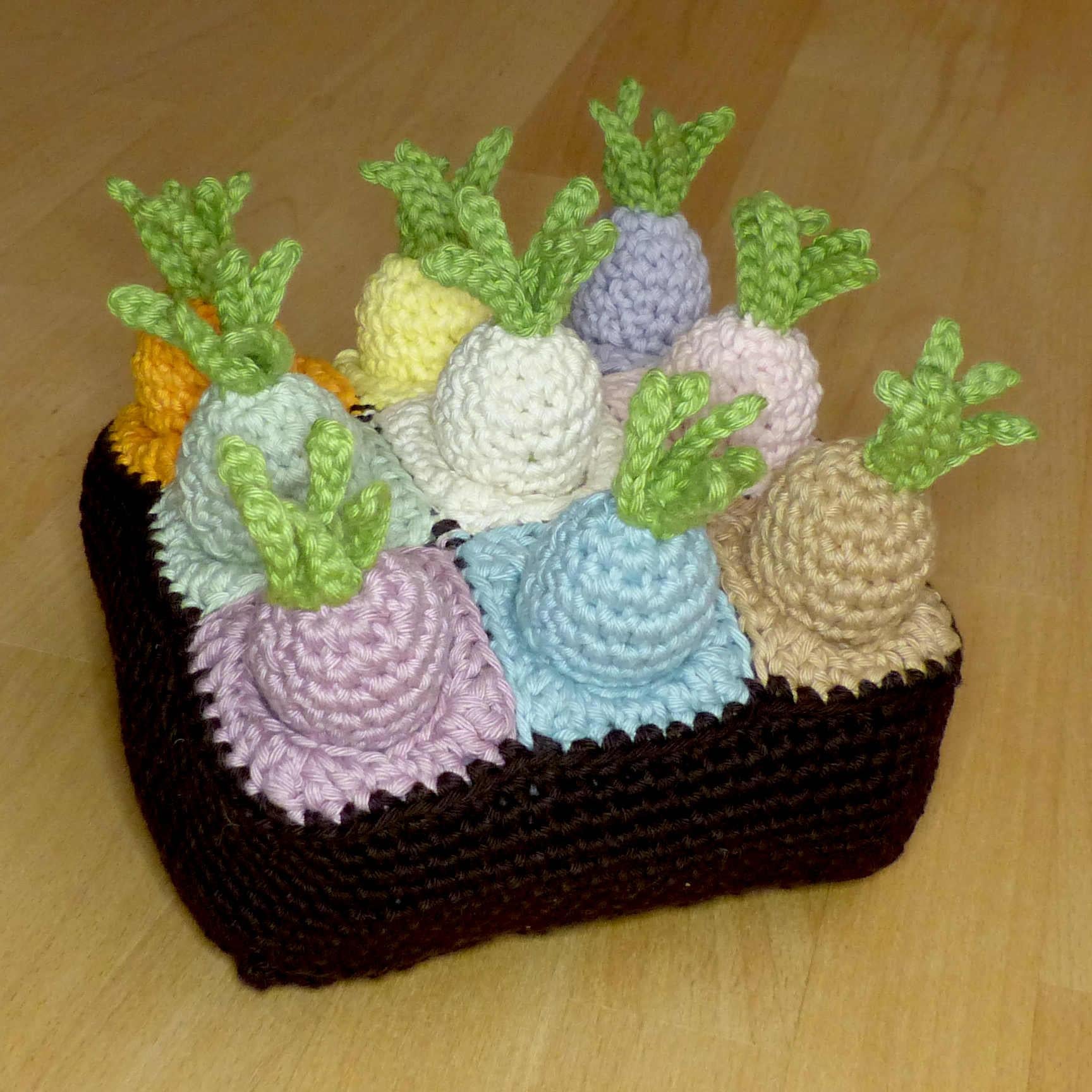 Carrot plugging toy
