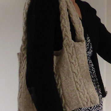 Bridget - 8ply cabled bag