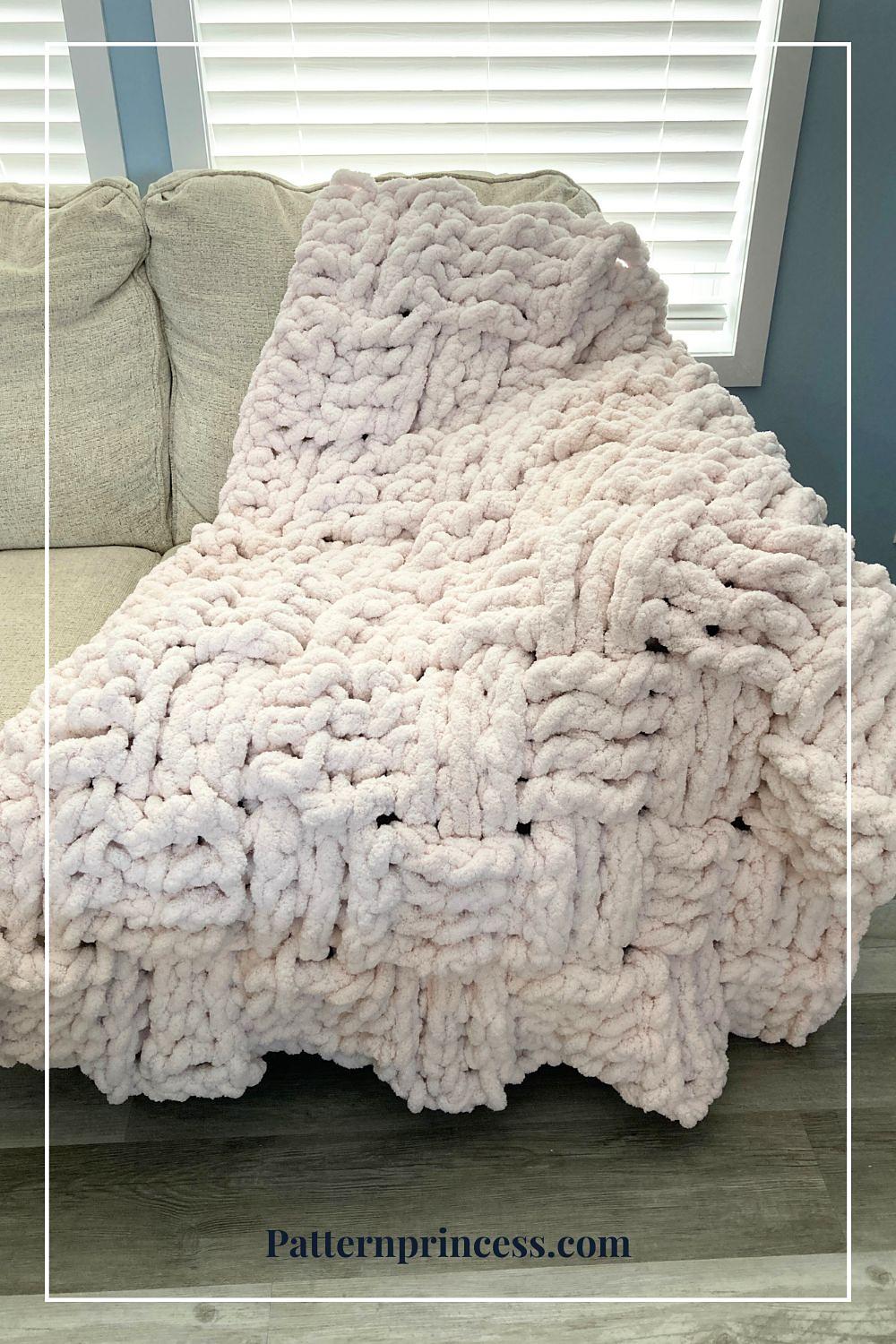 2-Day Chunky Throw Blanket