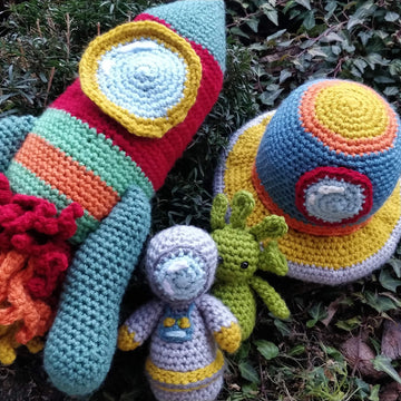 Space Collection crochet Astronaut Alien Spaceship Rocket amigurumi set