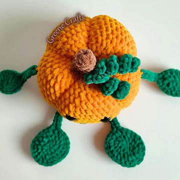 Mr. Tendrils, the Pumpkin / Gehäkelte Kürbisfigur