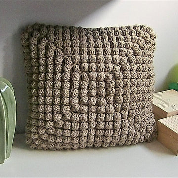 Bobbles in the Puff Pillow Pattern