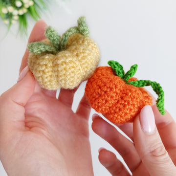 Little pumpkin keychain