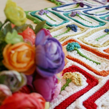 Mariposa Throw