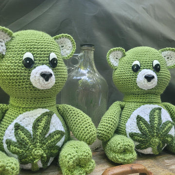 Mary Jane Leaf Stash Jar Bear