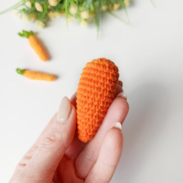 Little carrot, amigurumi food pattern