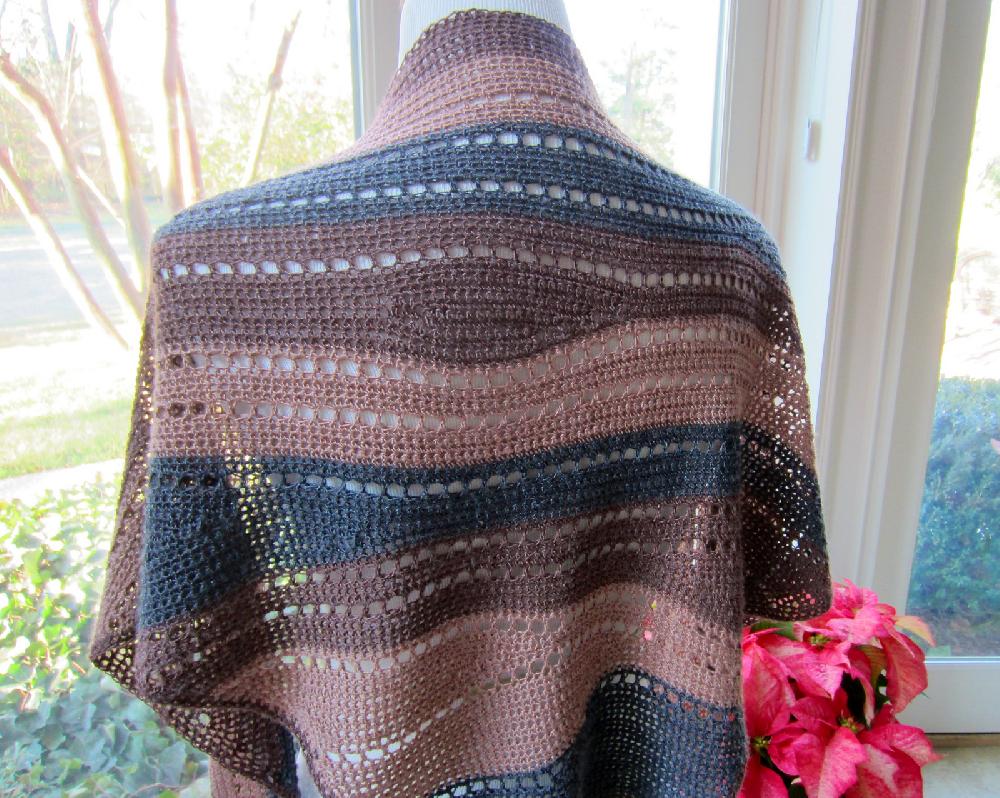 Sue's Shawlette