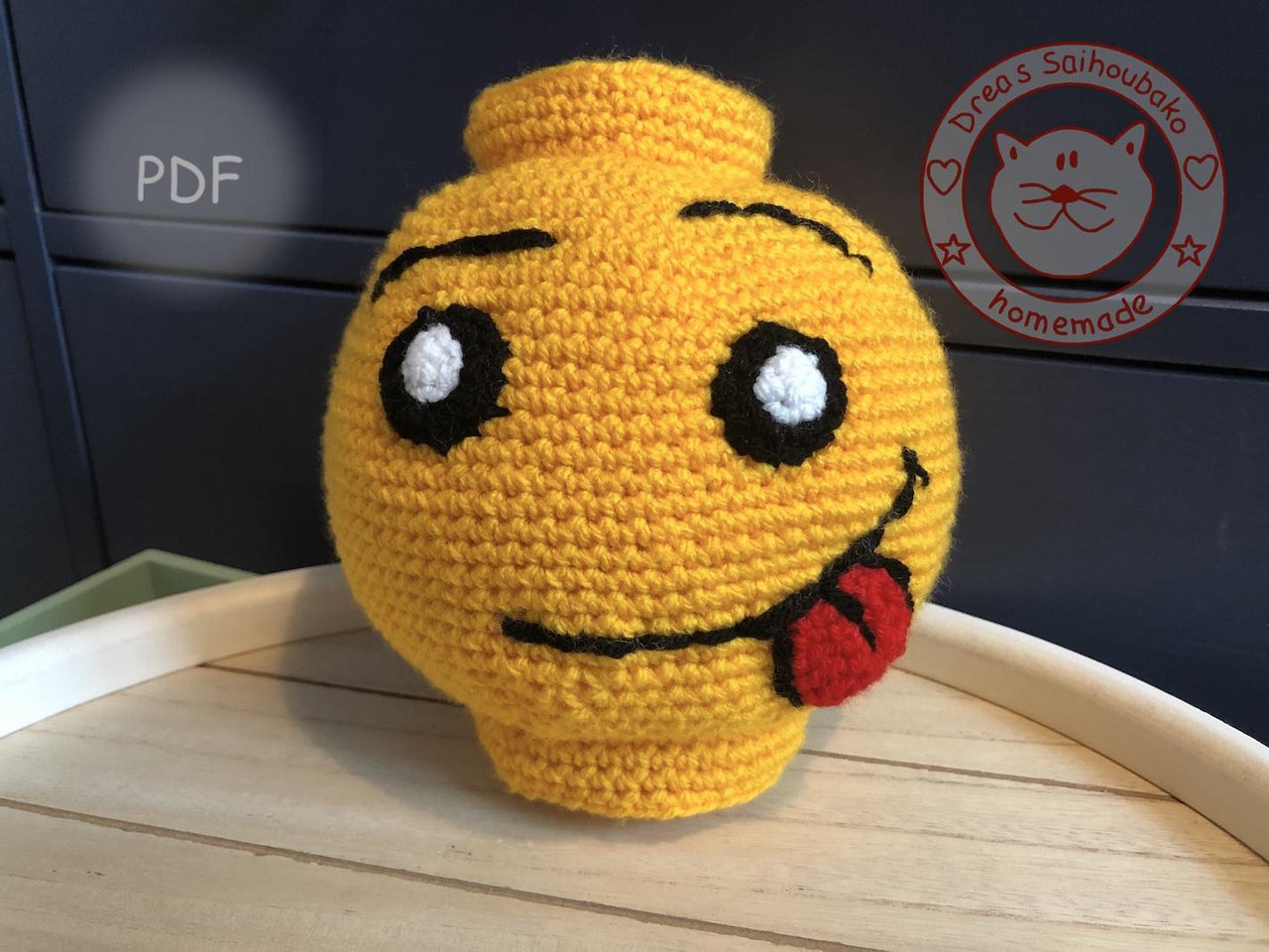 Smile block stone amigurumi
