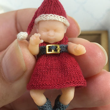 1:12 Christmas doll's house baby set