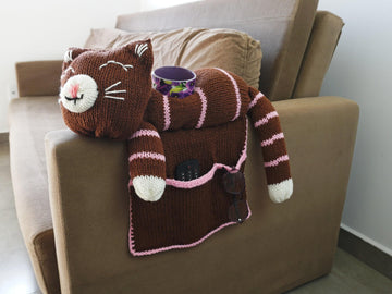 Couch cat organizer Sentro or Addi machine