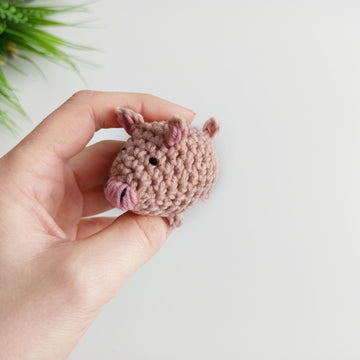 Tiny pig crochet pattern