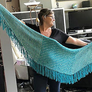 Vesavi Shawl