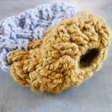 008-Chunky wavy hat for messy bun