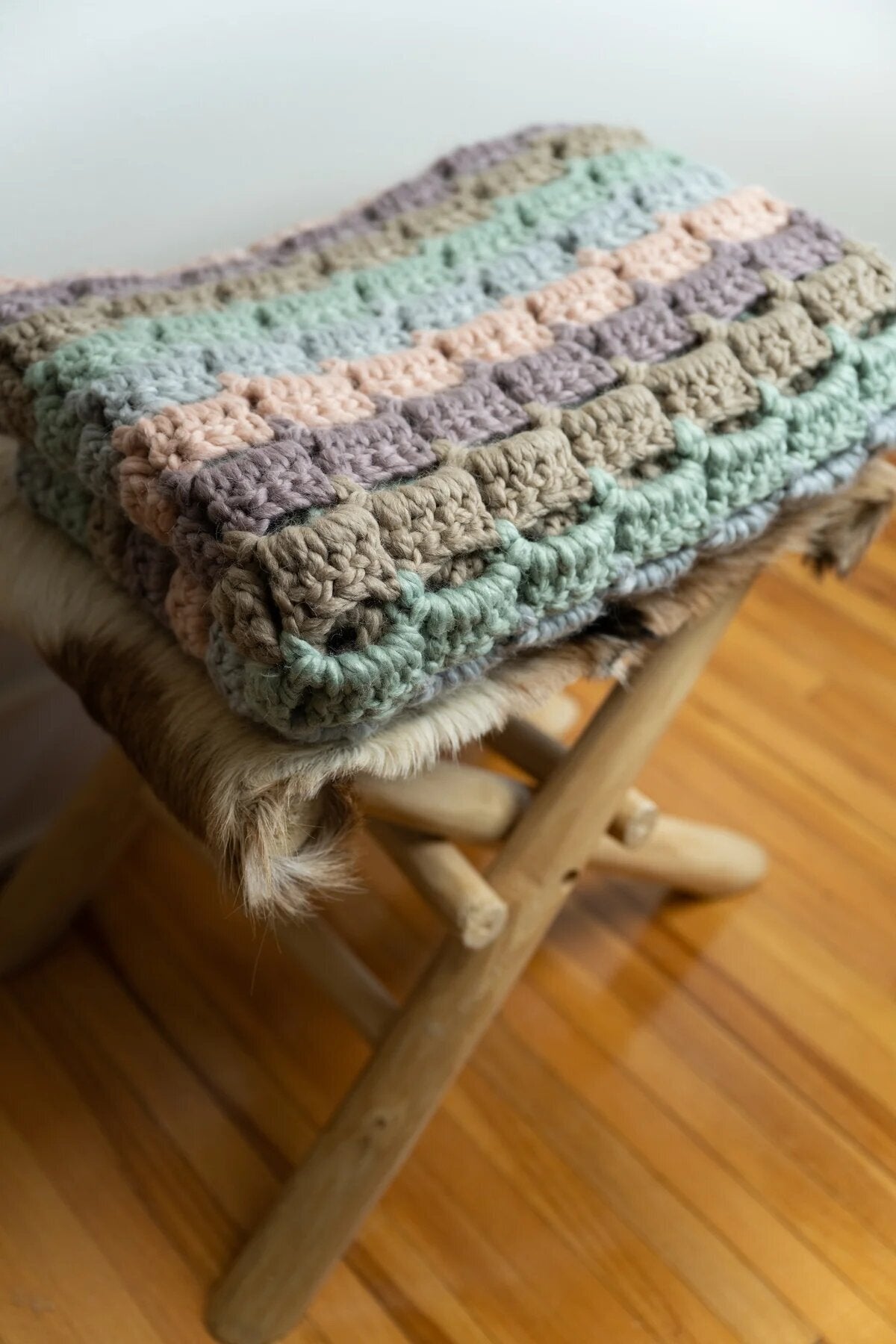 Barella Striped Blanket in Lion Brand Touch of Alpaca Thick & Quick - M22087 TATQ - Downloadable PDF