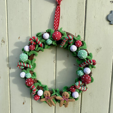 Christmas gingerbread wreath