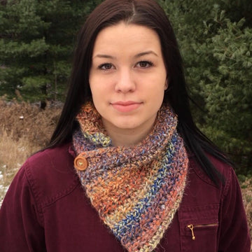 Textured Button Cowl