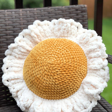 Bumblebee Daisy Pillow set