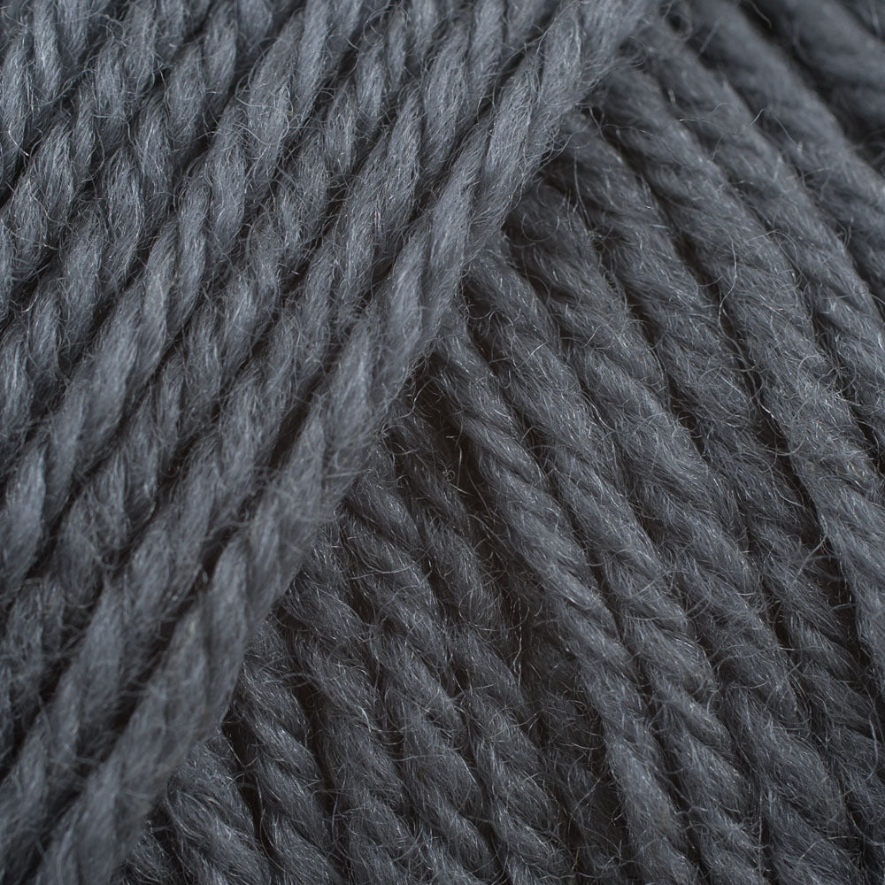 Universal Yarn Deluxe Worsted Superwash