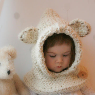 Bessy polar bear hood