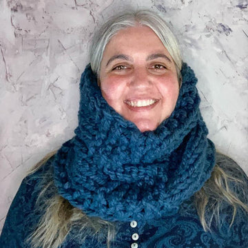 Flying Off the Needles Cowl