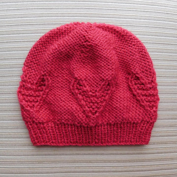 Hat with Garter Stitch Hearts for a Lady