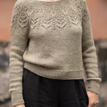 Candle Light Pullover