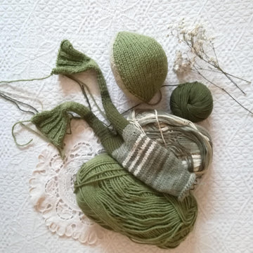 Knitting pattern for a cute frog toy, knitted plush frog, art frog doll
